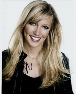 ケイティ・キャシディ 直筆サインフォト #01