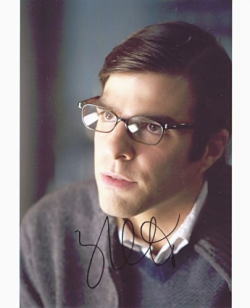 ザッカリー・クイント 直筆サインフォト